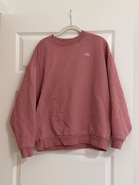 ALO Yoga Women’s Crewneck Sweatshirt in Rose